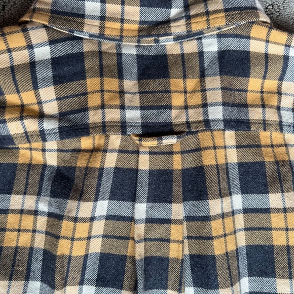 Men’s Land’s End Flannel Shirt in grey and yellow - Picture 6 of 9